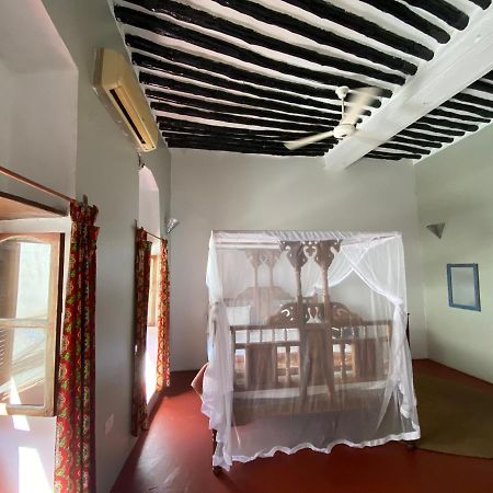 Stone Town Sea View Hotel Zanzibar ภายนอก รูปภาพ